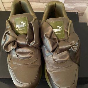 PUMA
Women's Green Fenty By Rihanna Bow Sneaker